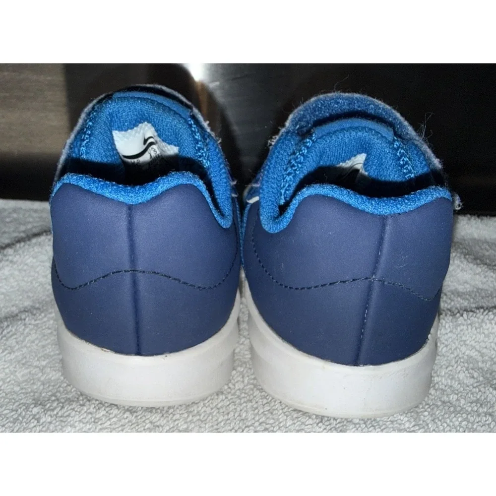 Nike Downshifter Size 5C Boys Sneakers Blue